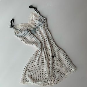 VICTORIA SECRET mini chiffon polka dot slip